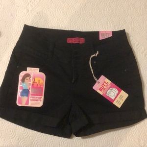 Fashion Nova Size M SHORTS